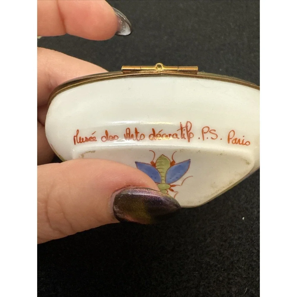 Musée des Arts Décoratifs Paris Vintage Hand-Painted Butterfly Moth Trinket Box